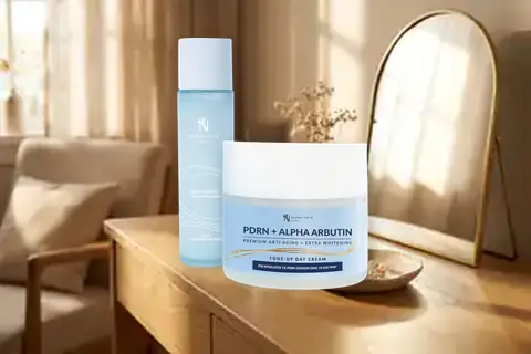 Kemasan Paket Youth Glow Duo 150ml di meja rias pelanggan
